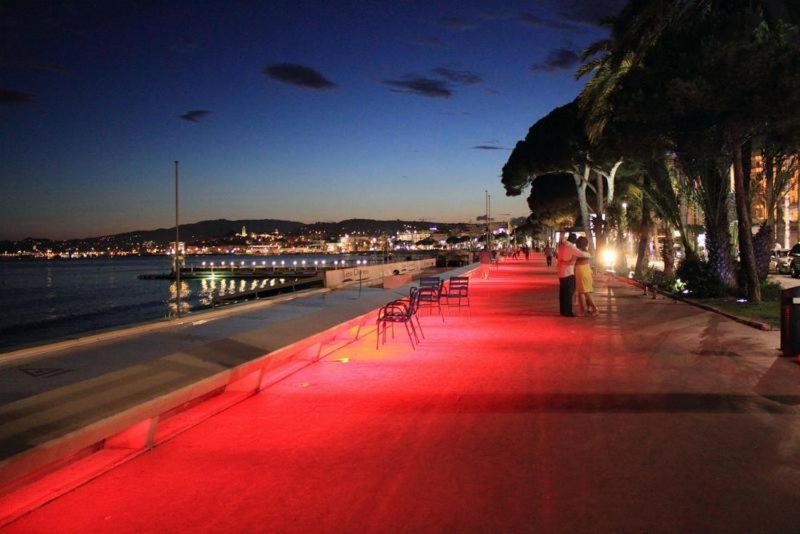 Romantic And New Apartment In The Famous Rue Meynadier In The Supercentre Of Cannes Exterior photo